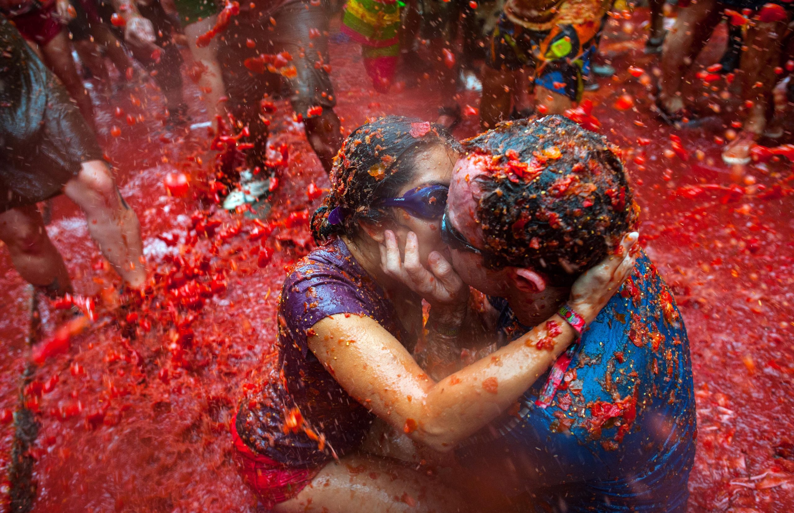 The World's Biggest Tomato Fight At Tomatina Festival 2013